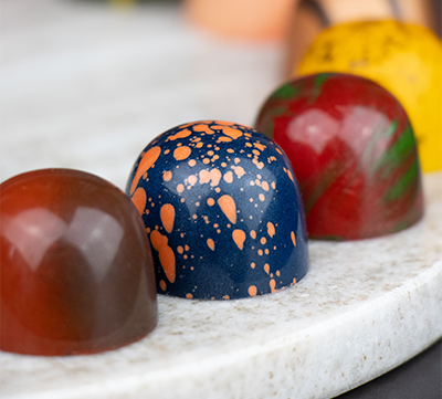 Chocoladecadeaus in Den Haag: Door de brievenbus bezorgd